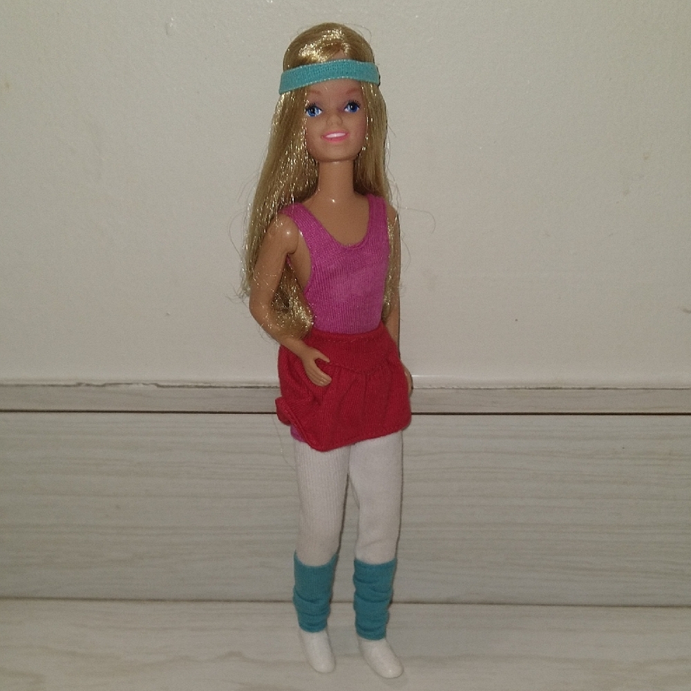 Vintage 1984 Hot Stuff Skipper Barbie Doll